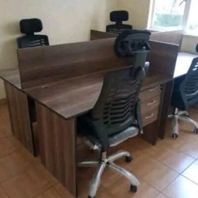 4-Way Office Workstation in Nairobi – Space-Saving & Modern
