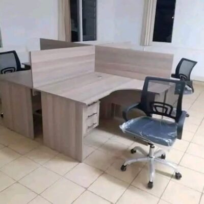 Curved Modular Workstation