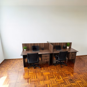 4 way workstation