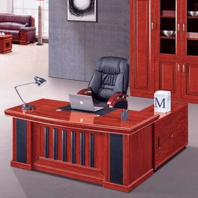 Executive Mahogany Office Table – Elegant & Durable Design